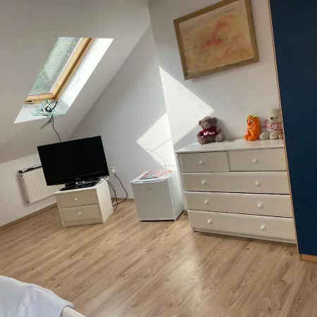 Dwór Kopice  Kowalczyk Residences In Nature Parks Gospodarstwo agroturystyczne *